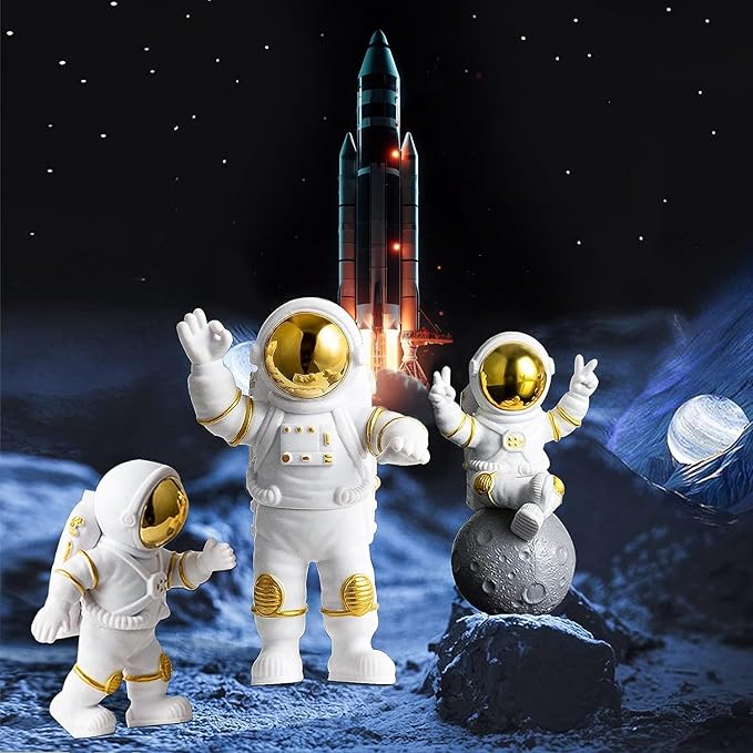 Polyvinyl Chloride 3Pcs Astronaut Action Figurine Home Decor Astronaut Statue Study Office Desk Decor Showpiece Gift Decoration Accessories Outer Space Pvc Sculpture(Golden)